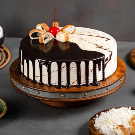 Chocolate Vanilla Cake - Fresh Cake